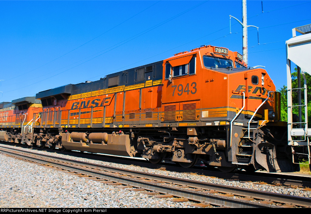 BNSF 7943